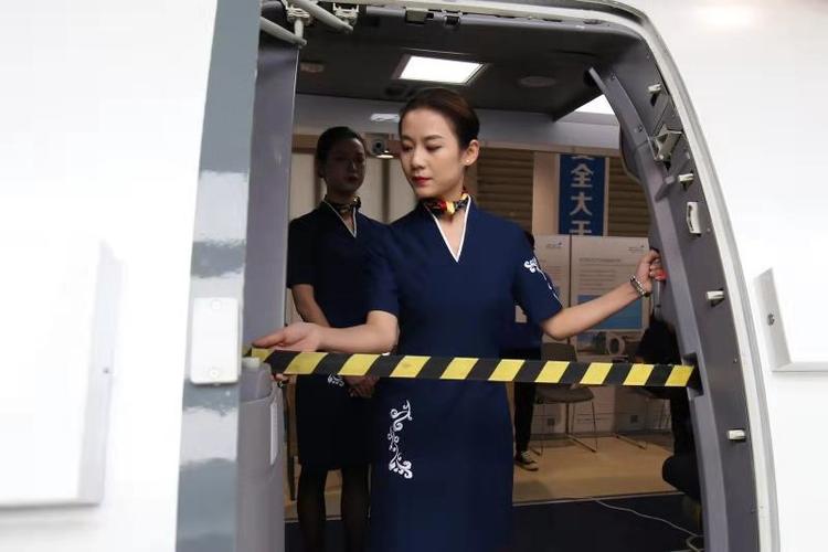 翱翔之翼 黄飞建的航空培训与通用航空服务之路